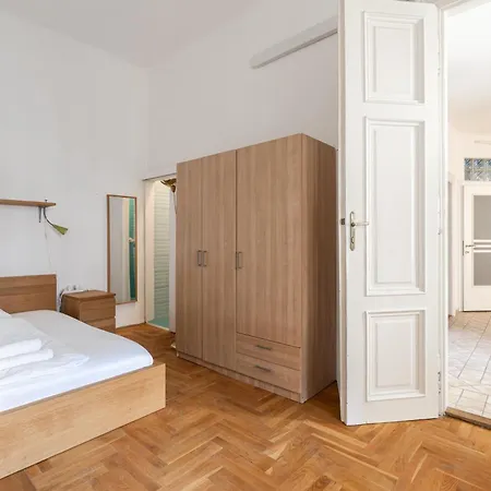 Bajcsy Boulevard Loft